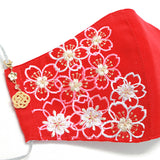 振袖・着物、晴れ着に合うマスク【京都花ひめ・晴れ着マスク・チャーム付き】赤・桜尽くし150