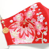 振袖・着物、晴れ着に合うマスク【京都花ひめ・晴れ着マスク・チャーム付き】赤・毬に梅145